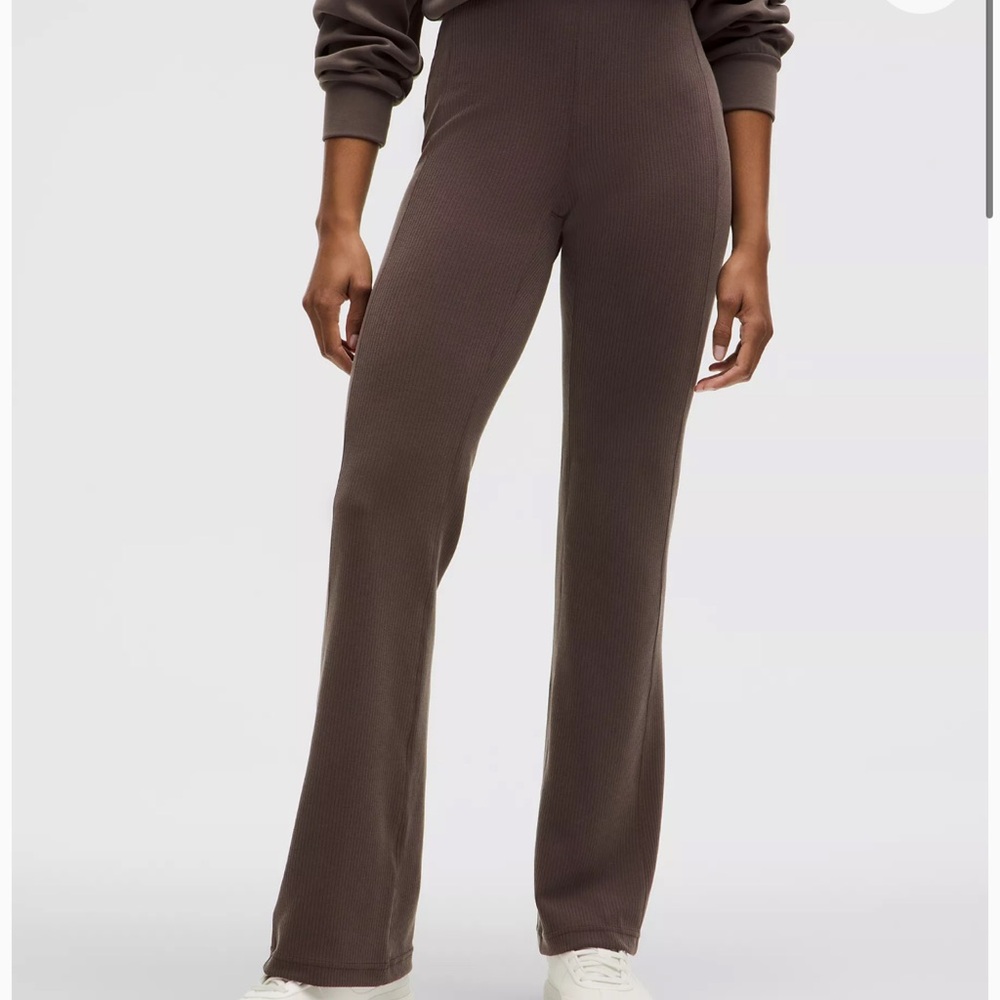 Ribbed Softstreme Flared Pant 
Regular
Espresso